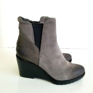 Sorel size 7.5 leather boots